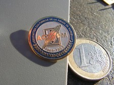 insigne pins    police ass culture police de marseille     (  c 64 nov )