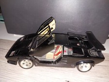 voiture miniature LAMBORGHINI COUNTACH 1988 1/18 Burago