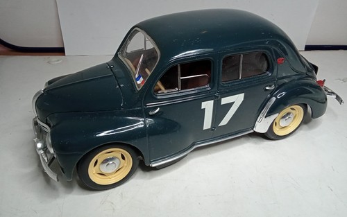 Solido renault 4cv - 1/17,