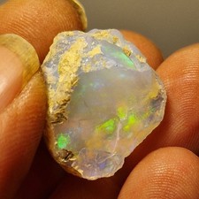 Opal 4.61gr. Facet Rough. No