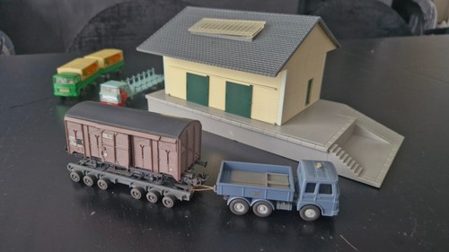 Camion porte char - porte, wagon