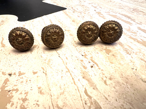Boutons ronds ancien - 4,