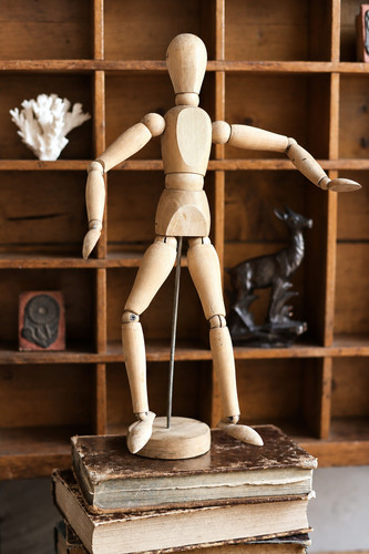 Vintage wooden artist - vintage,