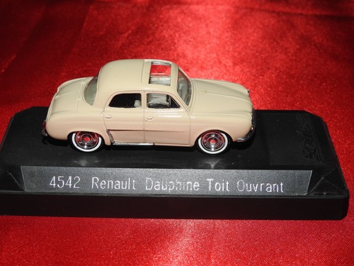 Voiture miniature renault - voiture,