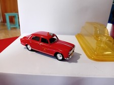 1/43 PEUGEOT 403 POMPIER 1964 SOLIDO AVEC SA COQUE