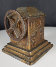 Ancienne TIRELIRE en métal "