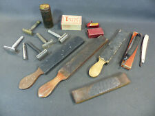 Lot divers objets de barbier rasoirs coupe chou aiguiseur en cuir vintage
