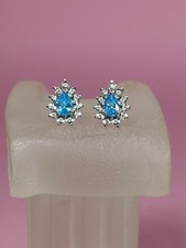 Boucles D'oreilles Or 14 Carats Topaze Bleu Suisse Et Diamant