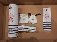 Coffret 24 pièces 10€ + 50€ coq marinière + 50€ poule corset Jean Paul Gaultier