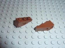 2 x LEGO OldBrown Slope Brick