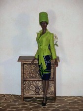 Laloo* Ensemble Robe et Veste Pièce Unique pour poupées Sybarite.