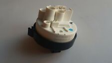 MACHINE A LAVER INDESIT BTWB72200F PRESSOSTAT 37670004-50/25 12NC461971402451-30