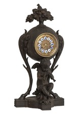 Pendule en Régule à Décor