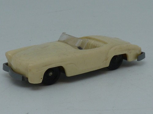 Ancienne petite voiture - petite,