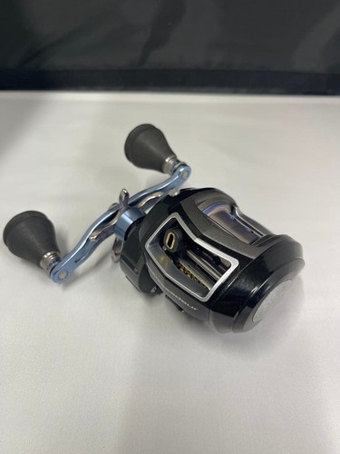 Saltiga 3000h black bait reel - 3000h,