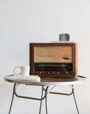 Nour, la radio vintage en bois