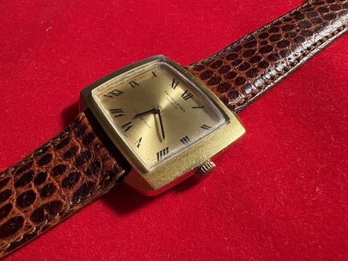 Montre mécanique vintage - montre,