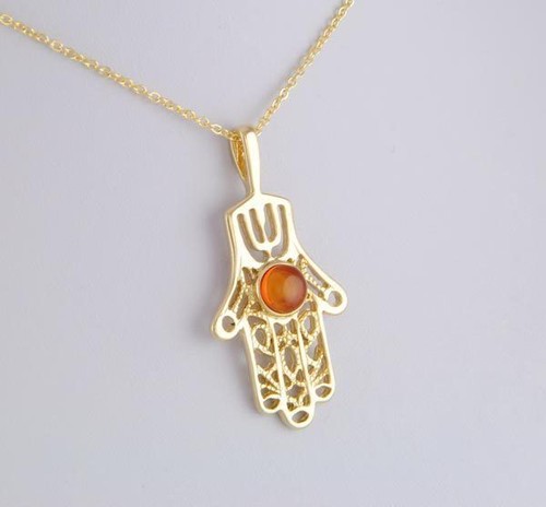 Joli pendentif chaîne main - joli, et
