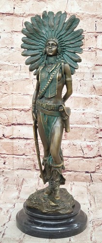 Grande statue guerrière - de,
