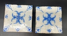 2 anciens carreaux de faïence