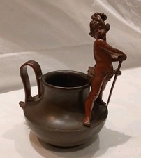 ANCIEN POT CRUCHE BRONZE