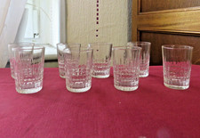 8 verres a liqueur en cristal de baccarat modèle Nancy   H 4,8 cm