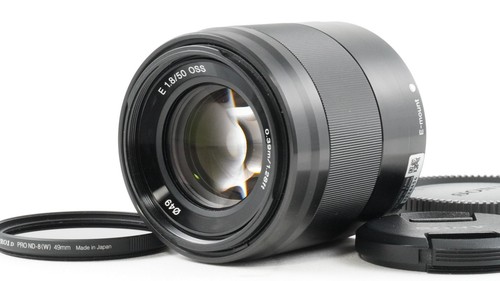Sony 8 oss pour - mm, f/1,8