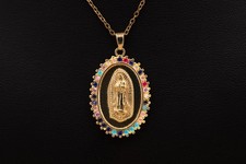 Collier pendentif Vierge Marie en acier inoxydable