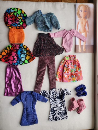 Lot vêtements pour poupée - lot,