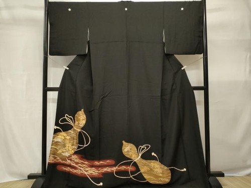 Kimono japonais noir tomesode