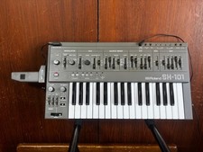 Synthétiseur de basse