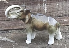 ROYAL DUX  ANCIENNE STATUE ÉLÉPHANT PORCELAINE ANIMALIÈRE 