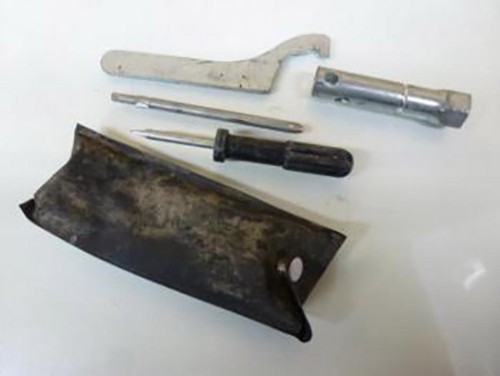 Outillage origine pour - , moto