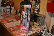 POUPEE neuve barbie fashionistas le garçon peux etre ken 116 je groupe