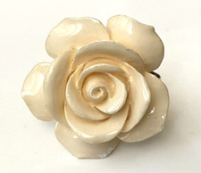 BAGUE ROSE couleur Crème T57