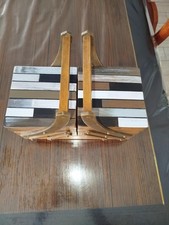 Petite travailleuse entièrement démontée et relookée.