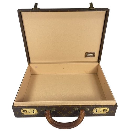 Louis vuitton attache - louis,