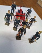 Pompe à Bras cbg mignot Pompiers Avec 8 Personnages 