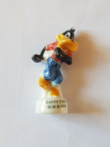1561 feve daffy duck - daffy,