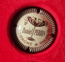 capsule champagne PERRIN daniel n°27 contour marron striée