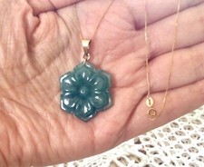 Or 18 Carats Collier Chaîne et Pendentif Jade Fleur Bleu-Vert, Or Jaune 18K 750