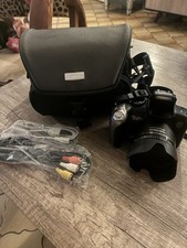 Canon Poser Short SX 20 IS