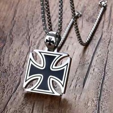 Collier croix allemande