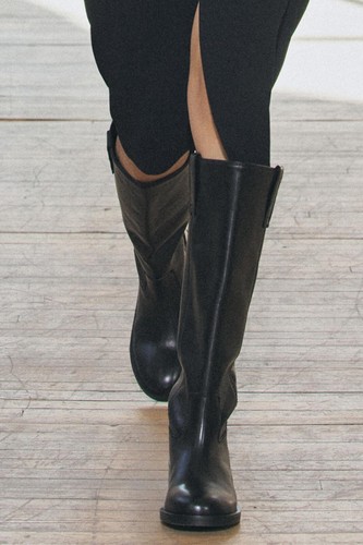 Zara nwt black - leather, knee