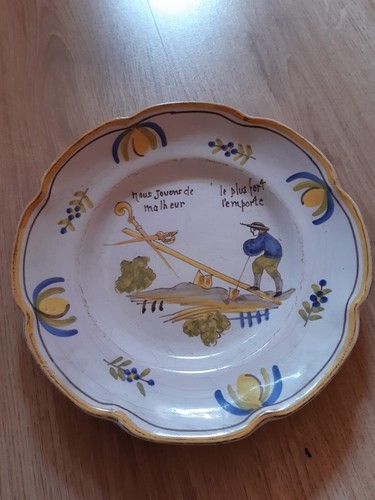Ancienne assiette