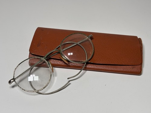 Paire lunettes rondes - de,