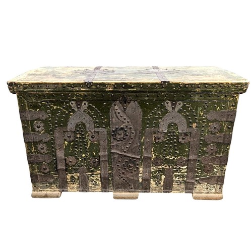Coffre grec bois blanc et - coffre, en