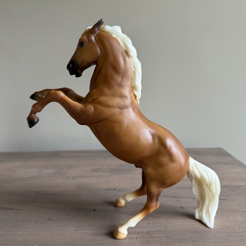 Signed breyer american quarter - american,