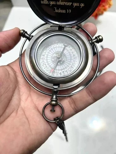 Ancienne boussole laiton - ancienne,