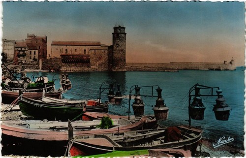Cpa collioure les - les, barques